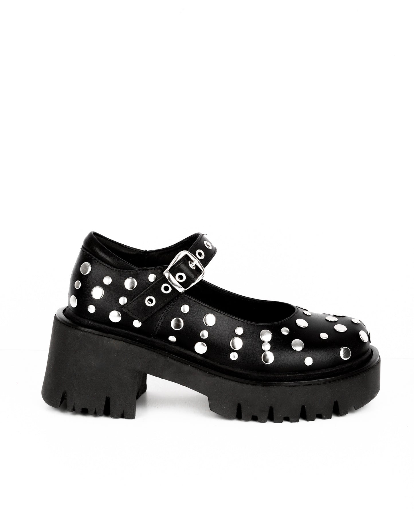 STUDDED FLATS